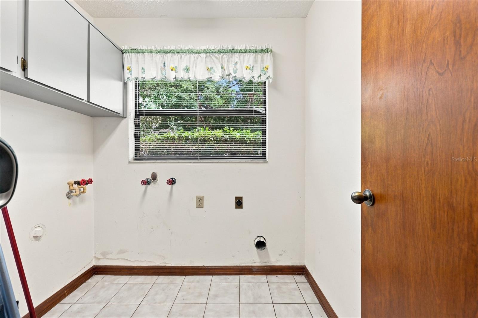 KENLAKE SUB 2ND ADD - Residential