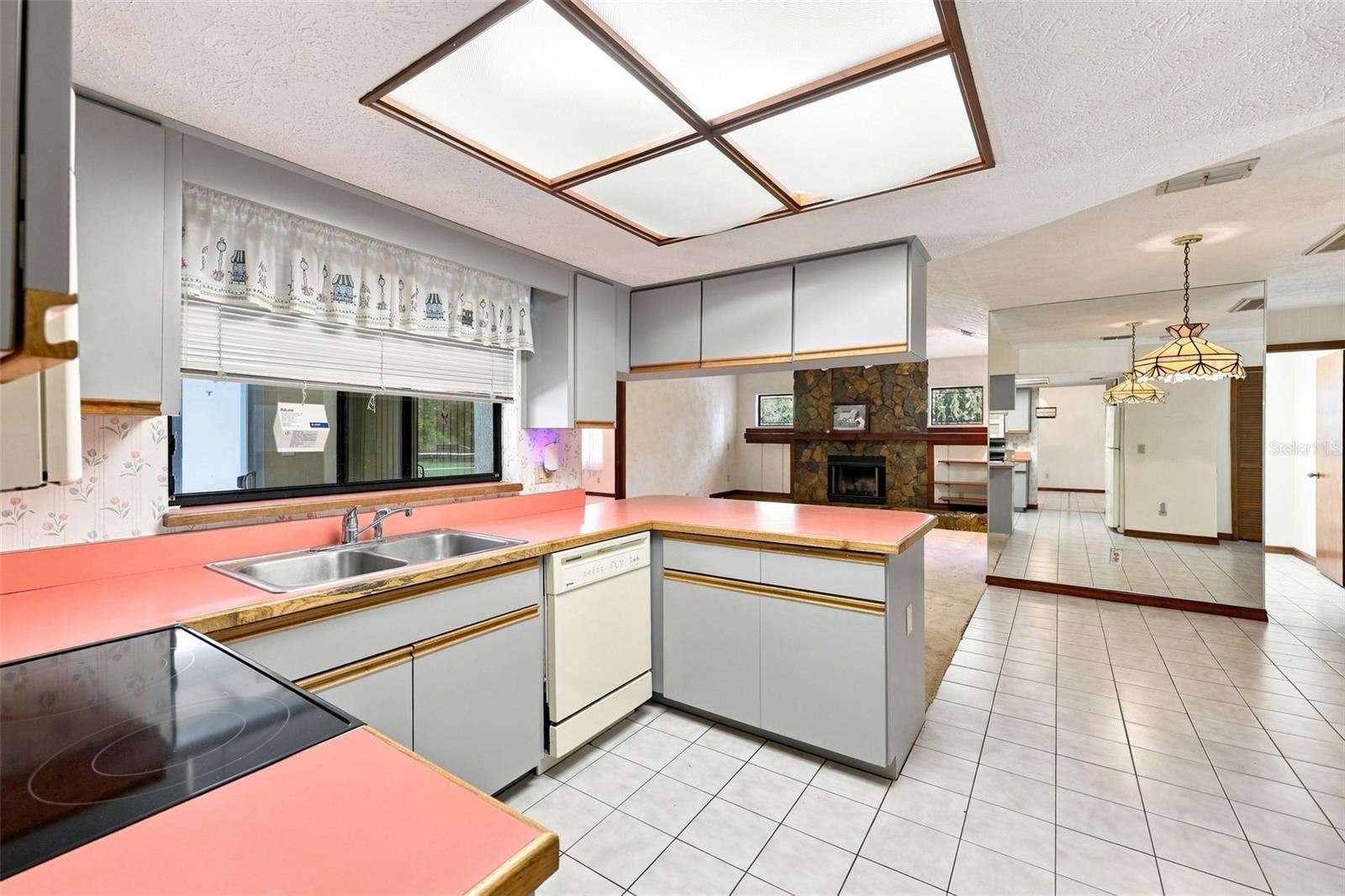 KENLAKE SUB 2ND ADD - Residential