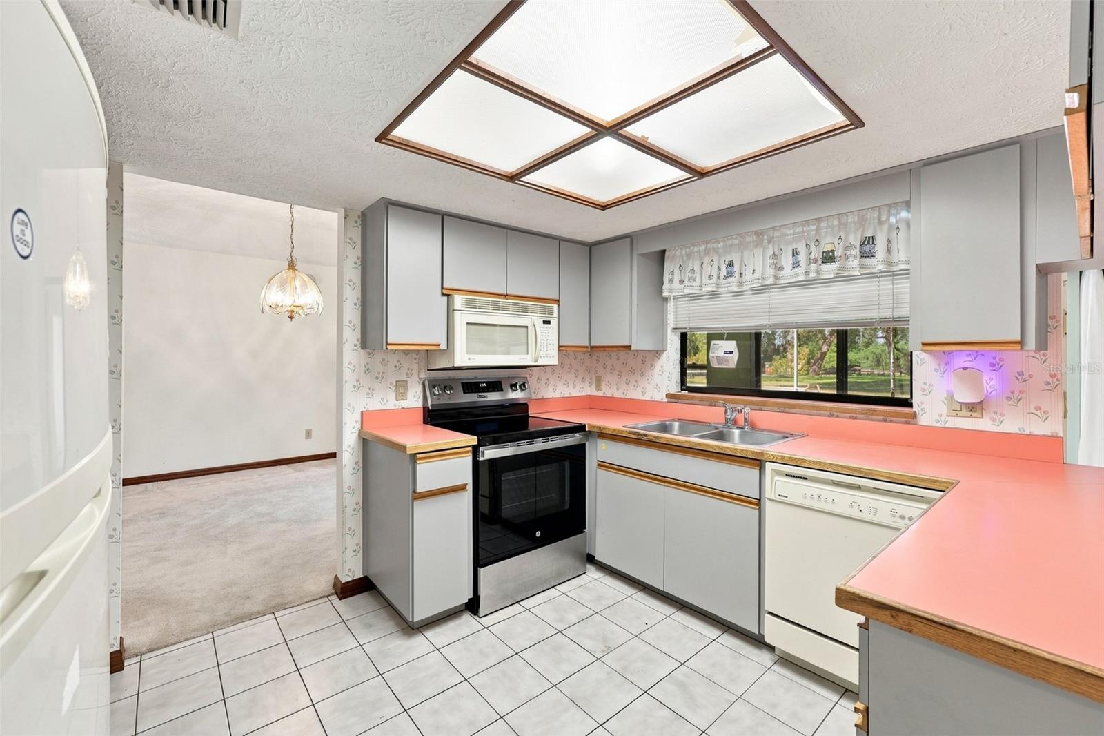 KENLAKE SUB 2ND ADD - Residential