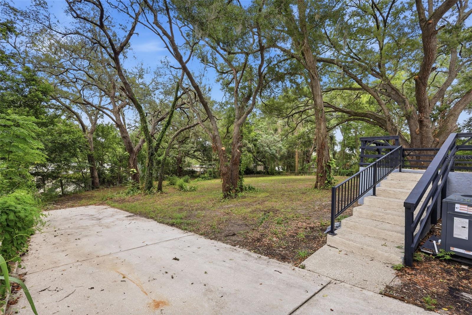 FRUITLAND PARK OAKTREE TERRACE SUB - Residential