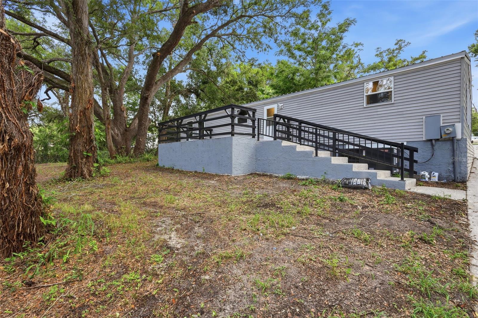 FRUITLAND PARK OAKTREE TERRACE SUB - Residential