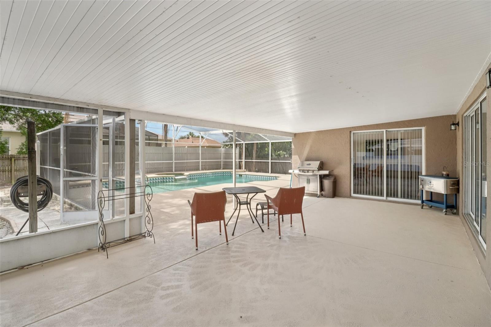 DELTONA LAKES UNIT 09 - Residential