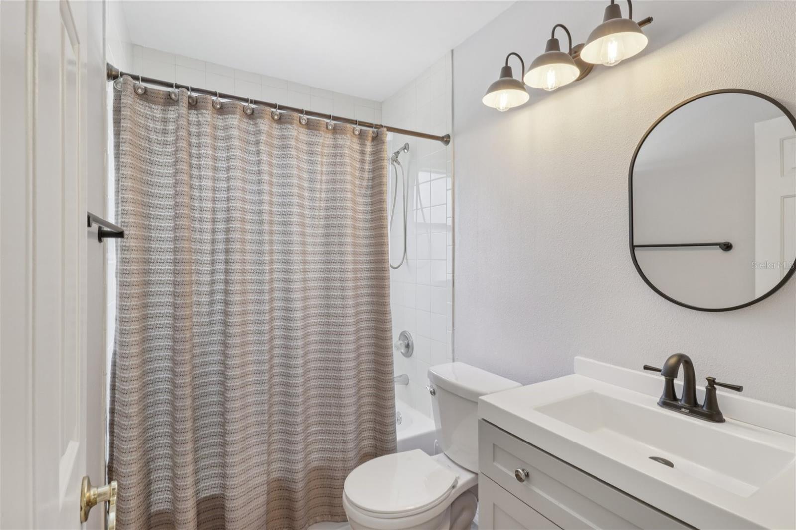 DELTONA LAKES UNIT 09 - Residential
