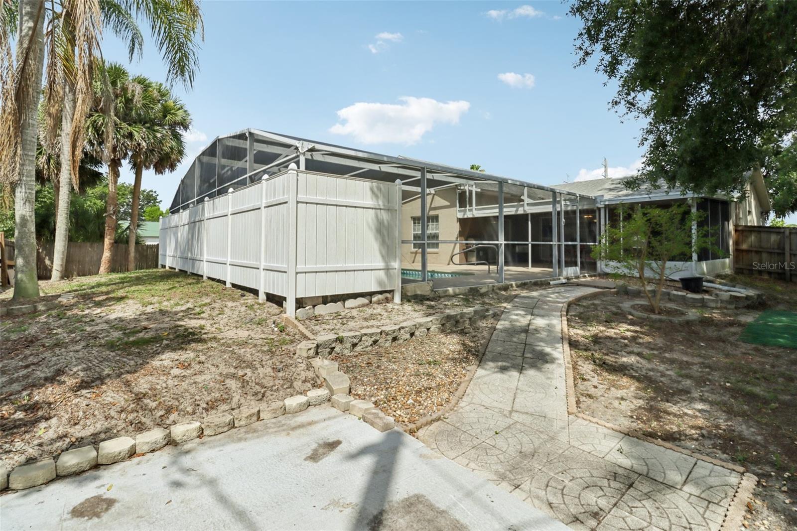DELTONA LAKES UNIT 09 - Residential