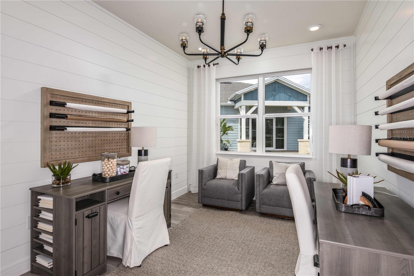 DEL WEBB TWIN LAKES - Residential