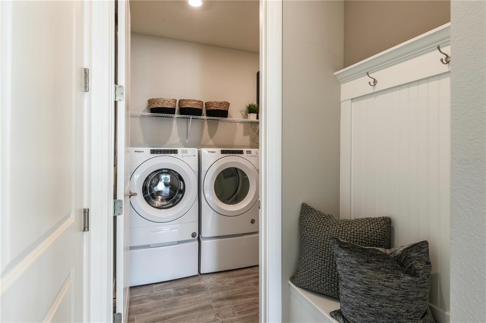 DEL WEBB TWIN LAKES - Residential