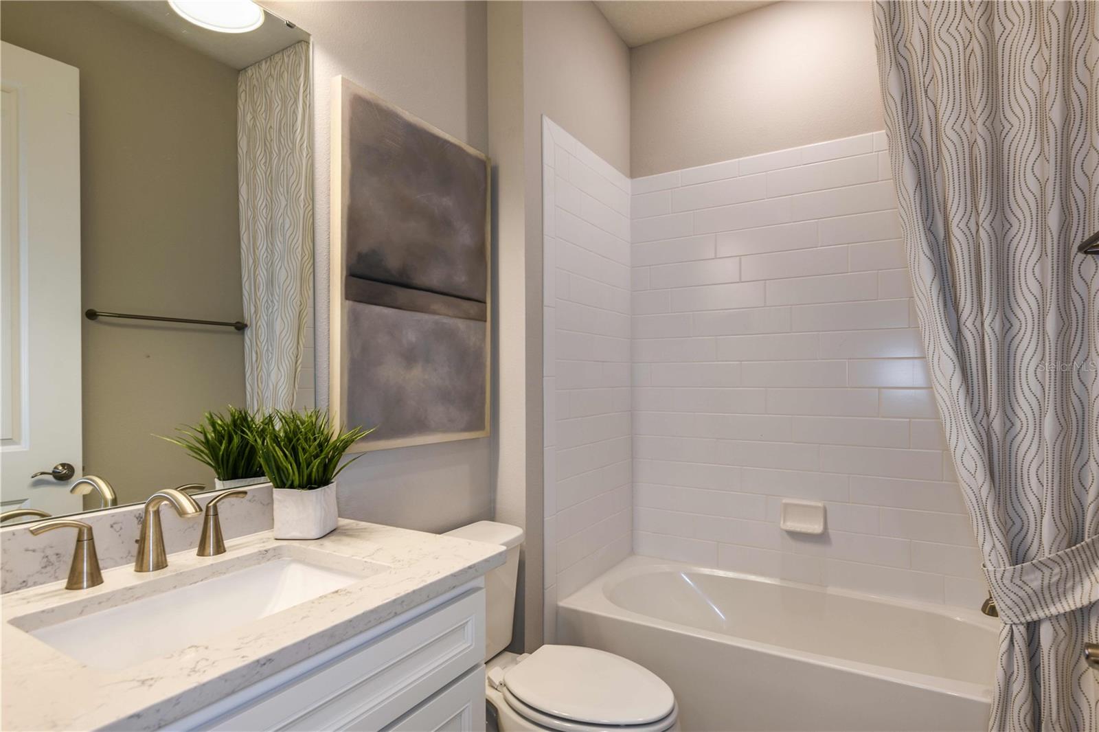 DEL WEBB TWIN LAKES - Residential