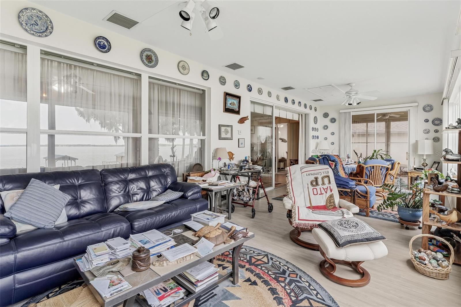ROYAL HARBOR PH 01 - Residential