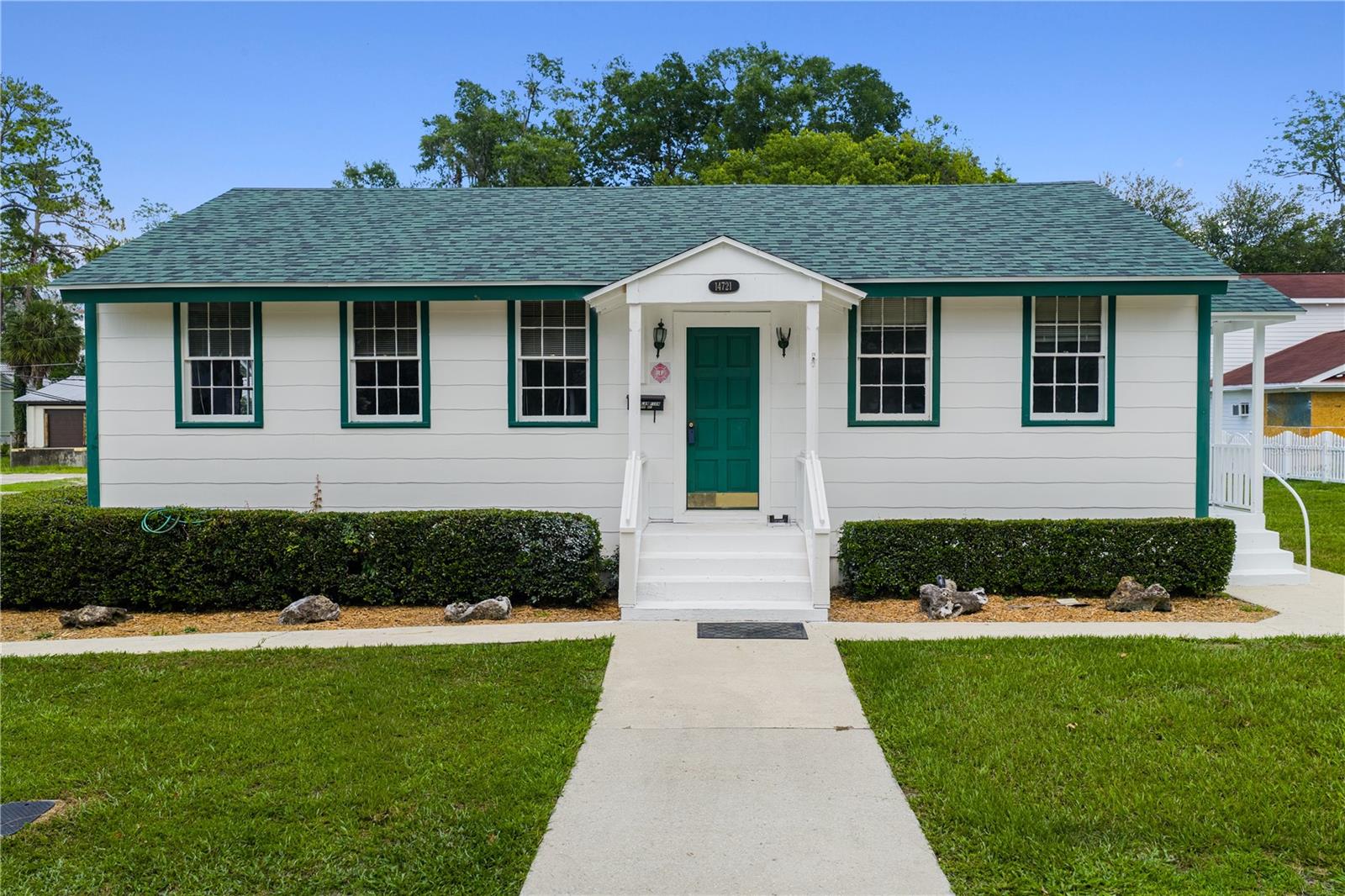 Virtually Staged. Rare stand alone office building on almost a half acre lot on Main St in Downtown Alachua. 6 individual office rooms, conference room, computer/copier room reception/waiting room and microwave station.  Building is in great condition with new roof put on in April 2026. Monument sign out front. Can be used for office, retail and numerous other uses. Originally it was a doctor's office, then a business incubator office, then a Real Estate office and most currently it has been an attorney's office.