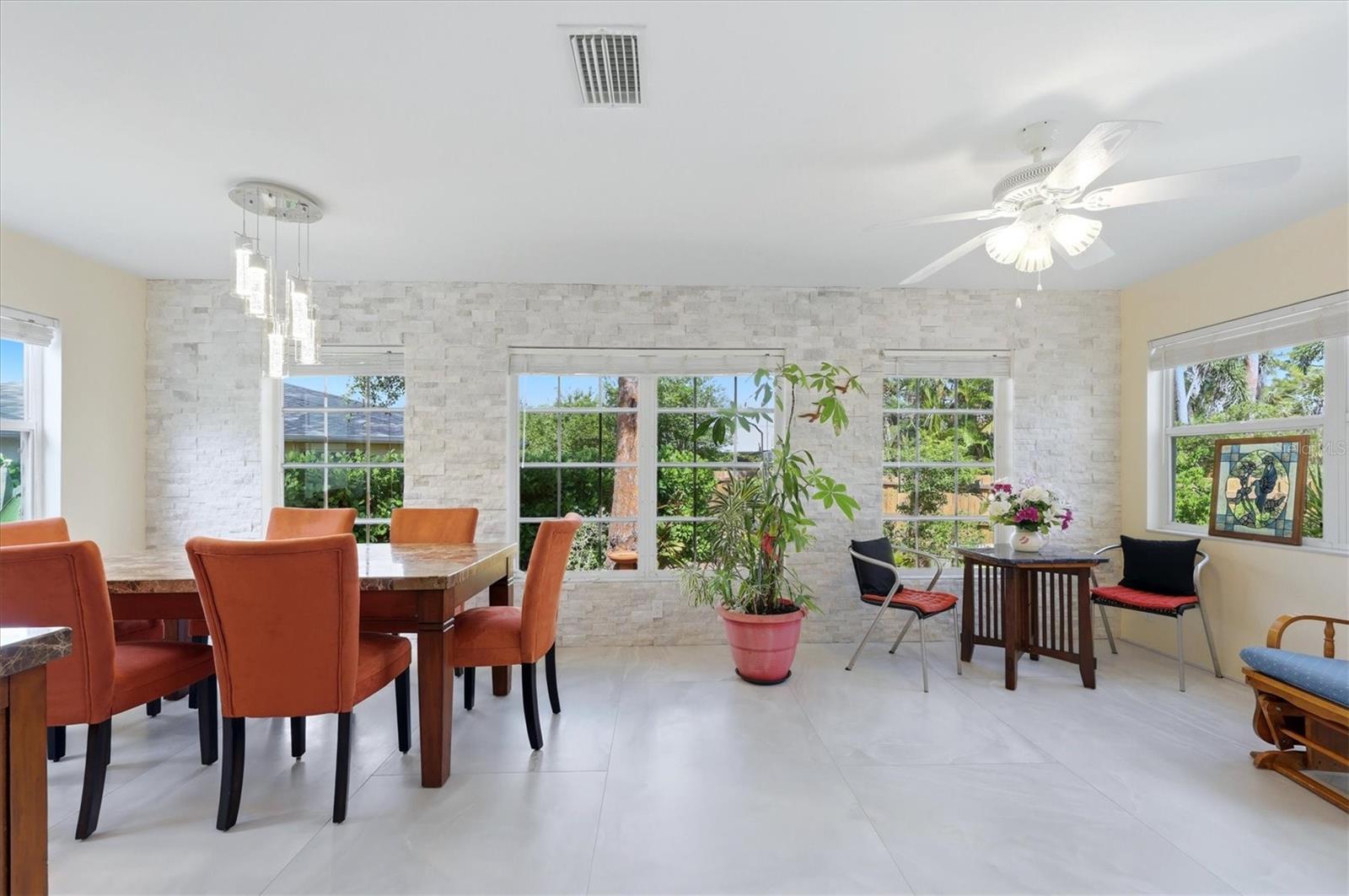 SOUTH VENICE UNIT 06 - Residential