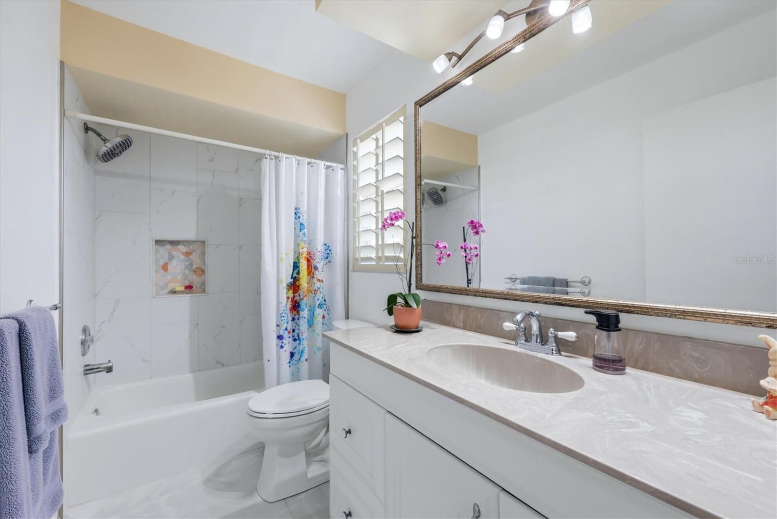 SOUTH VENICE UNIT 06 - Residential