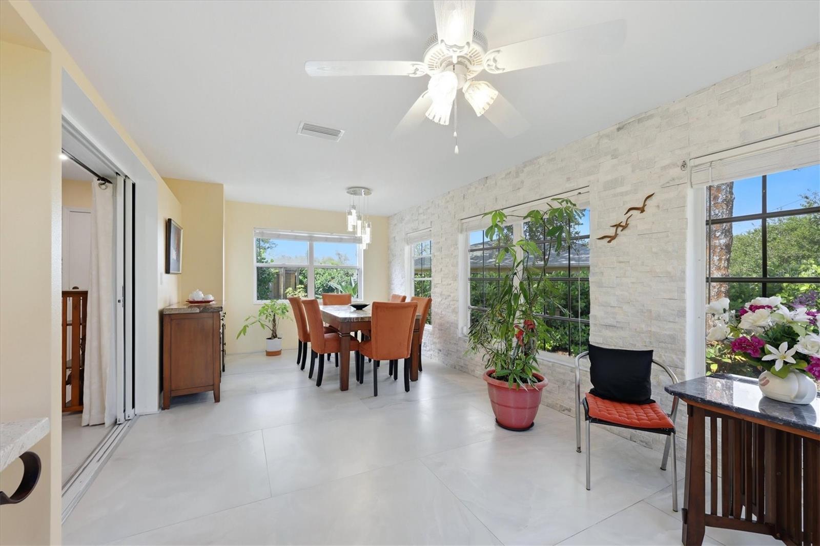 SOUTH VENICE UNIT 06 - Residential