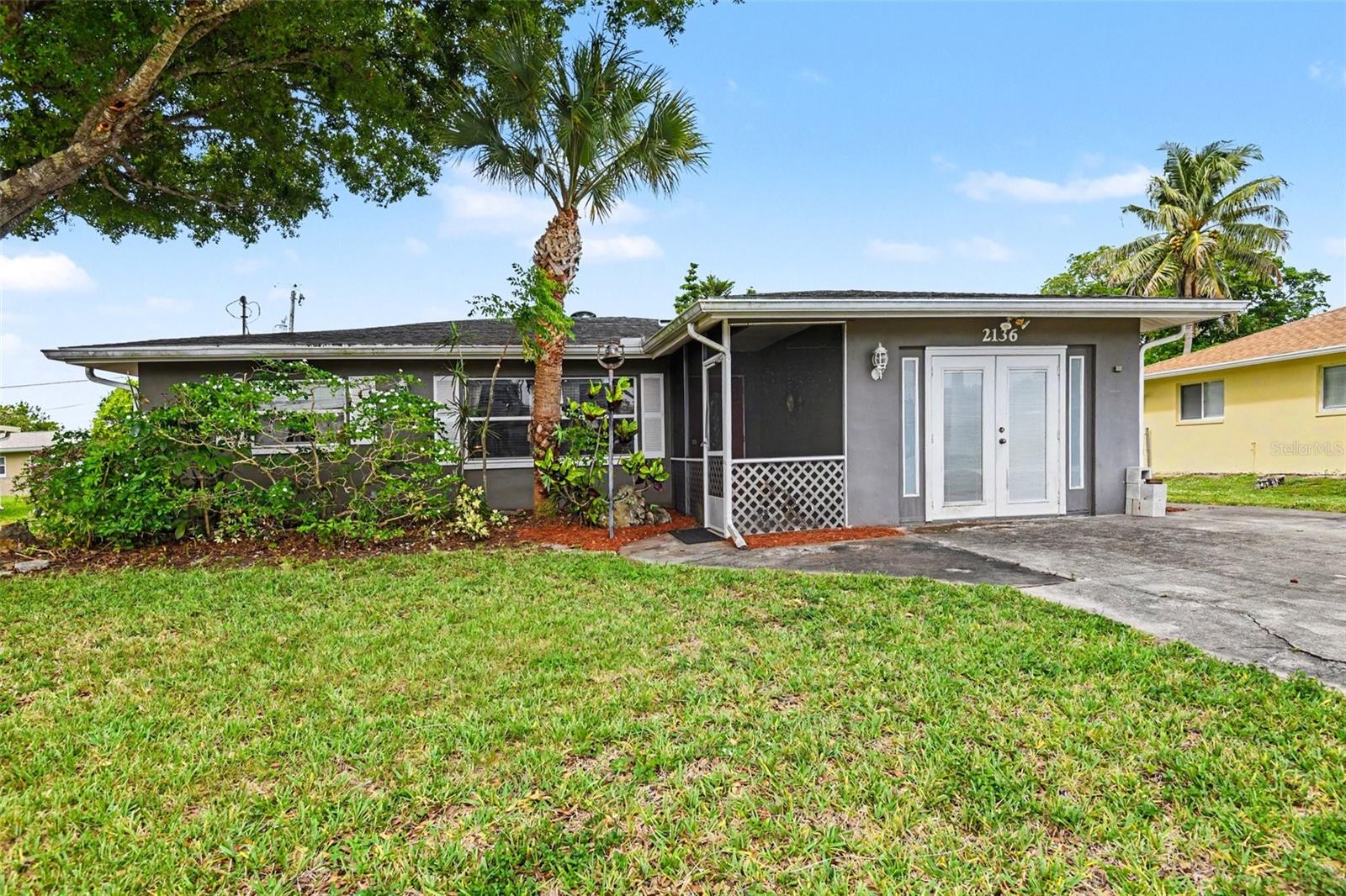 FT MYERS VILLAS - Residential