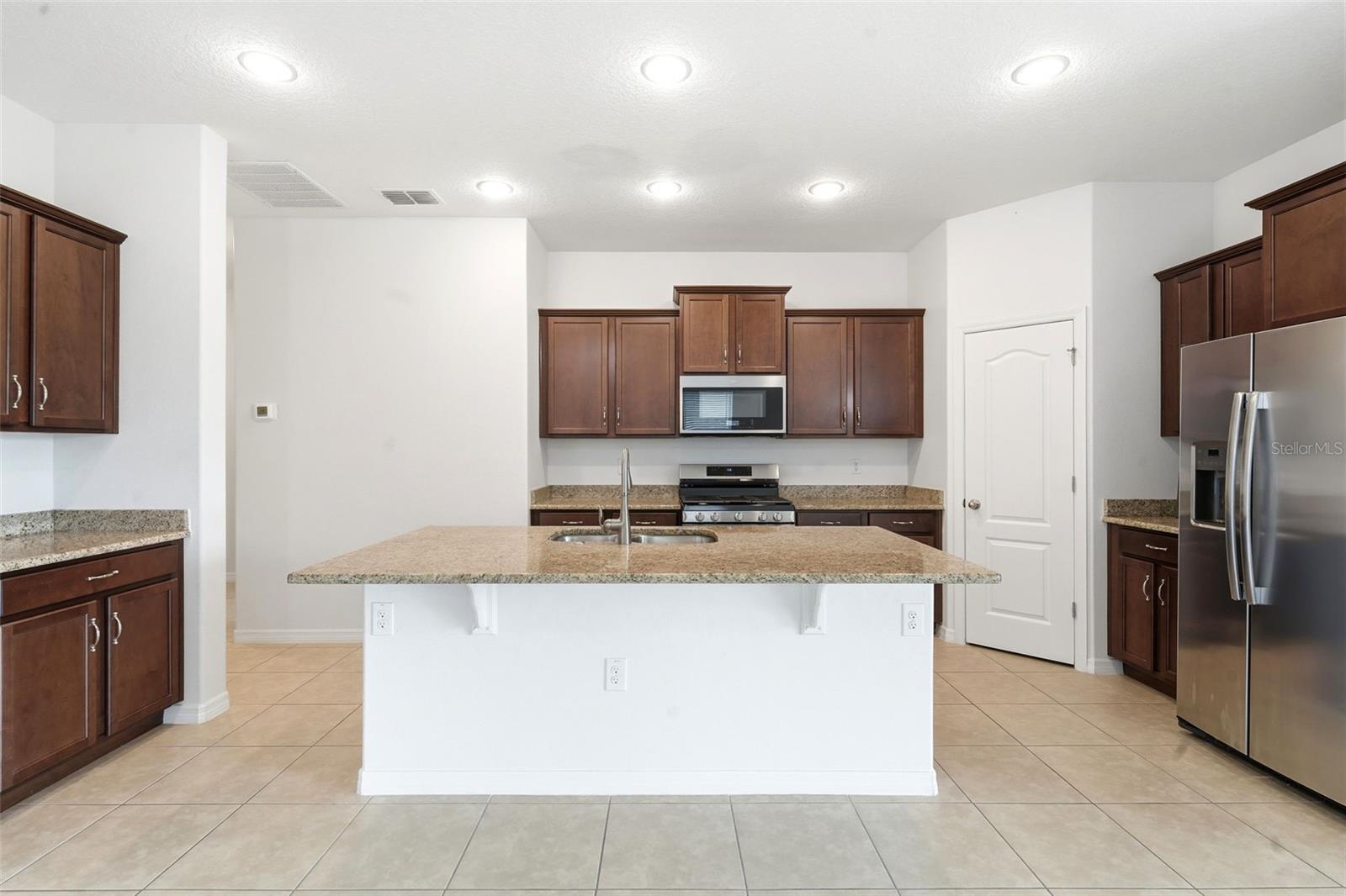 VICTORIA PARK INC 04 - Residential