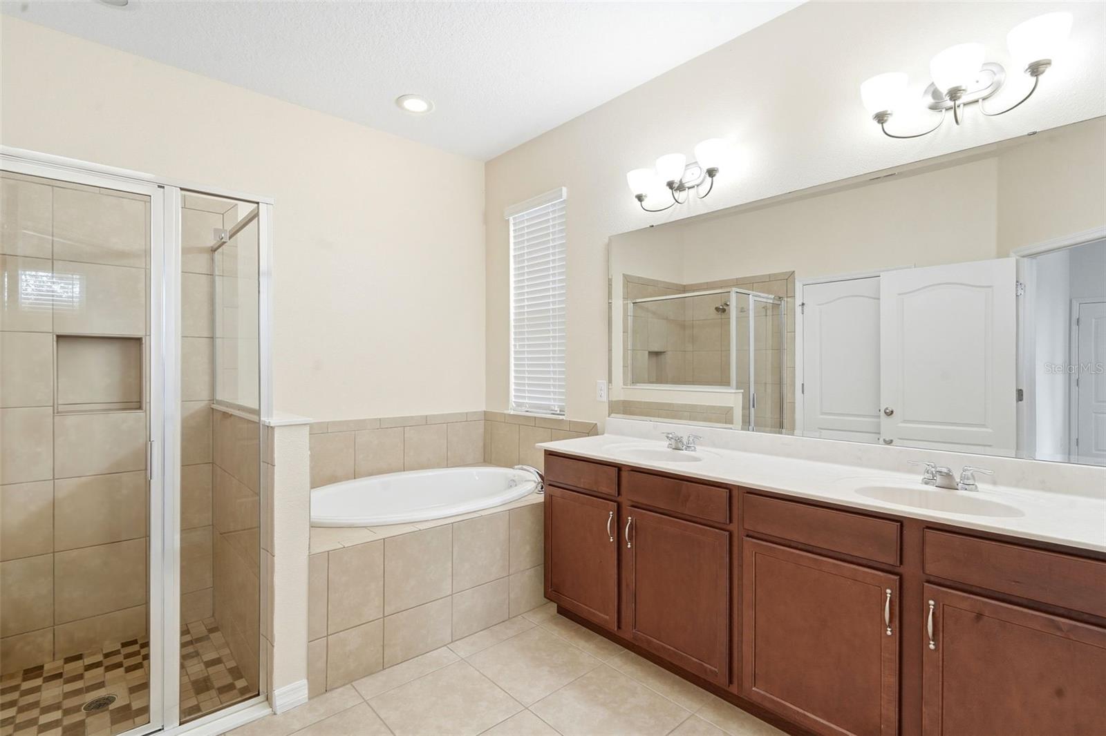 VICTORIA PARK INC 04 - Residential