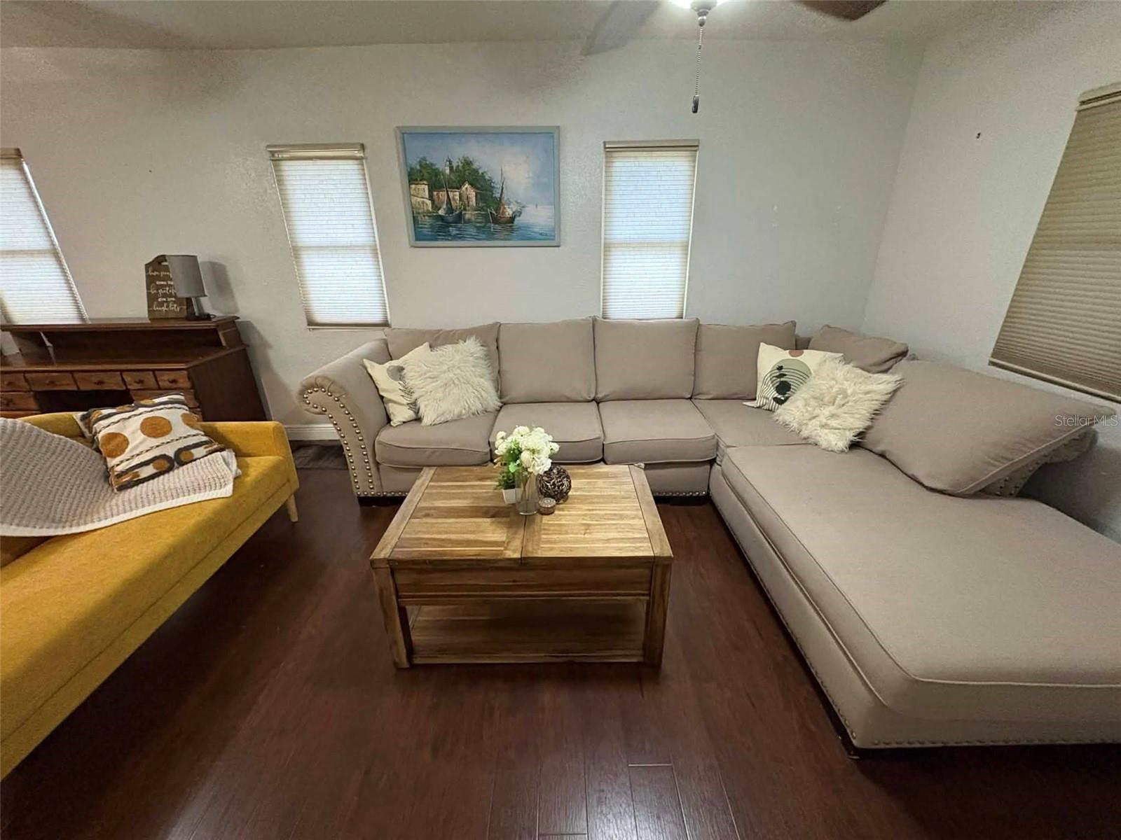 DIXIELAND REV - Residential