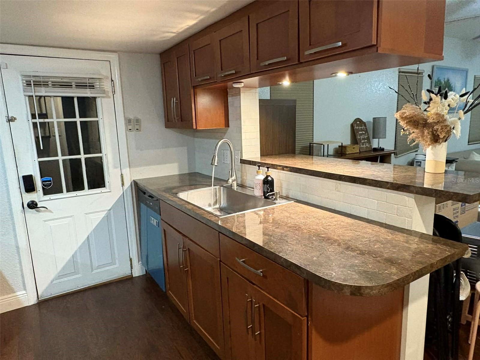 DIXIELAND REV - Residential