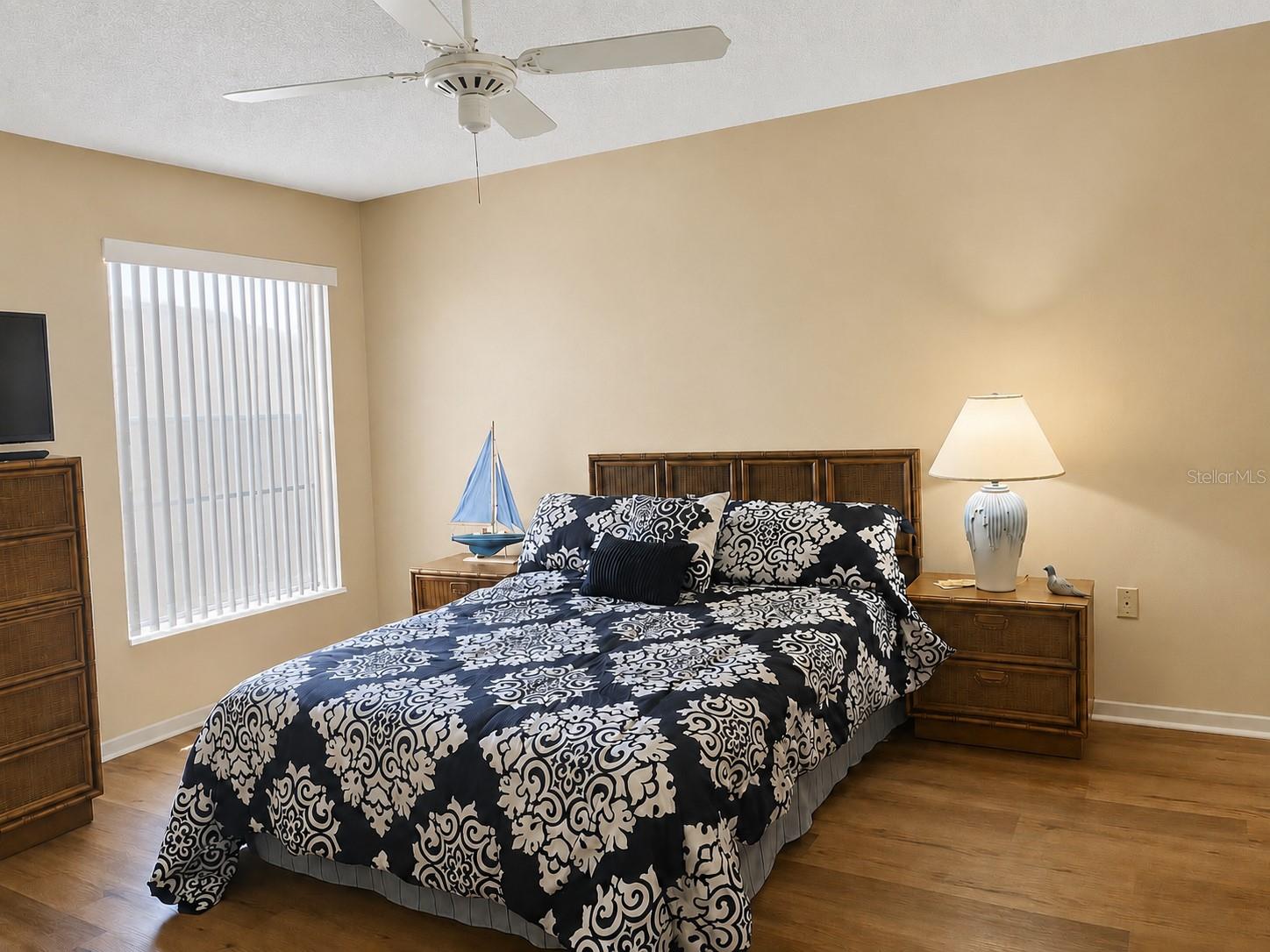 440 WEST CONDO - Residential Lease