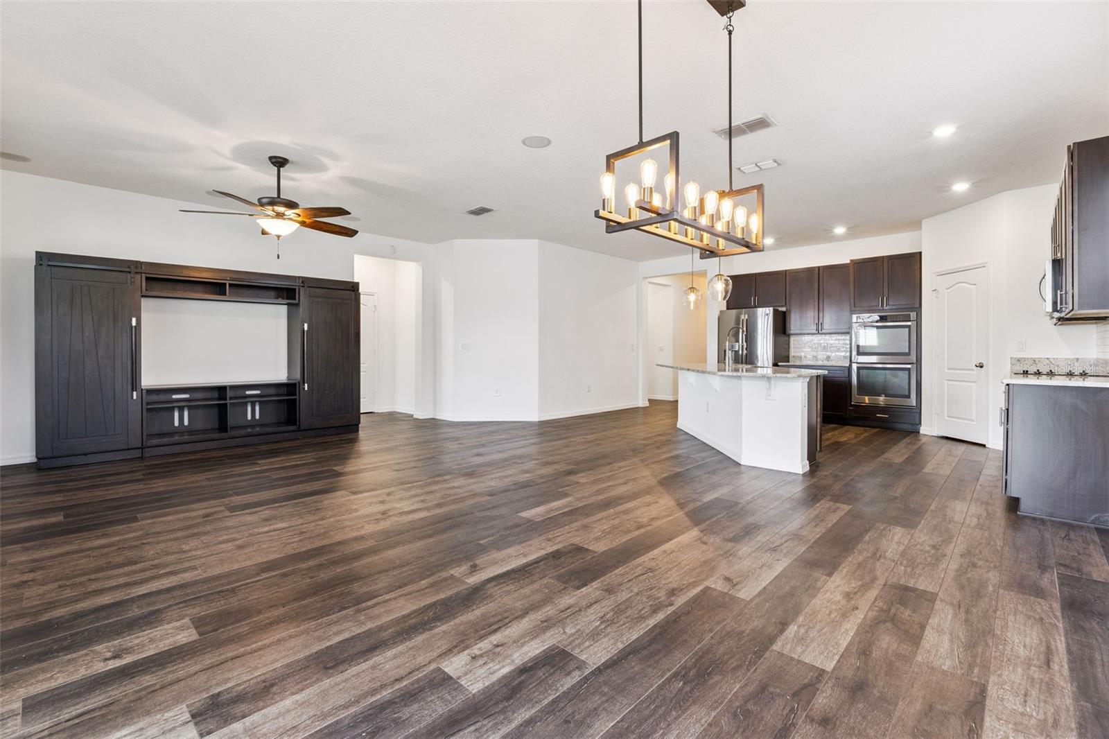 ORCHARD PK/STILLWATER XING PH - Residential