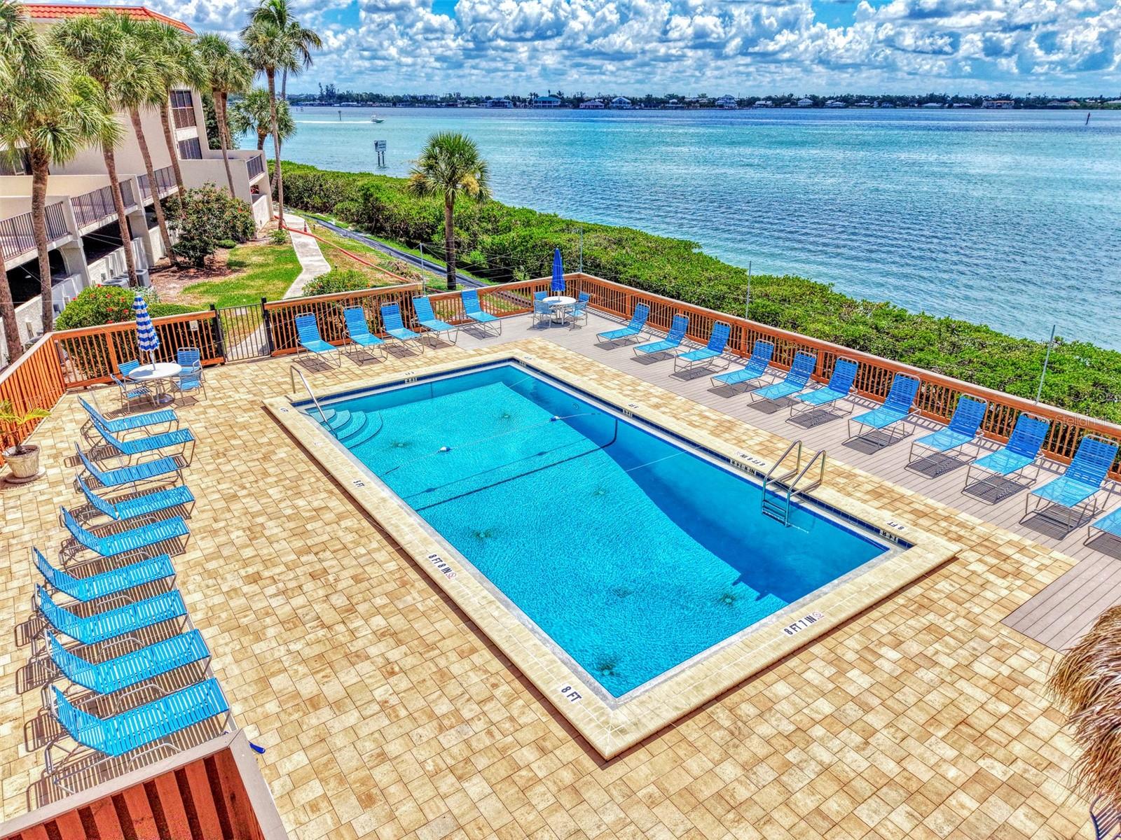 SANDPIPER KEY BLDG 04 - Residential