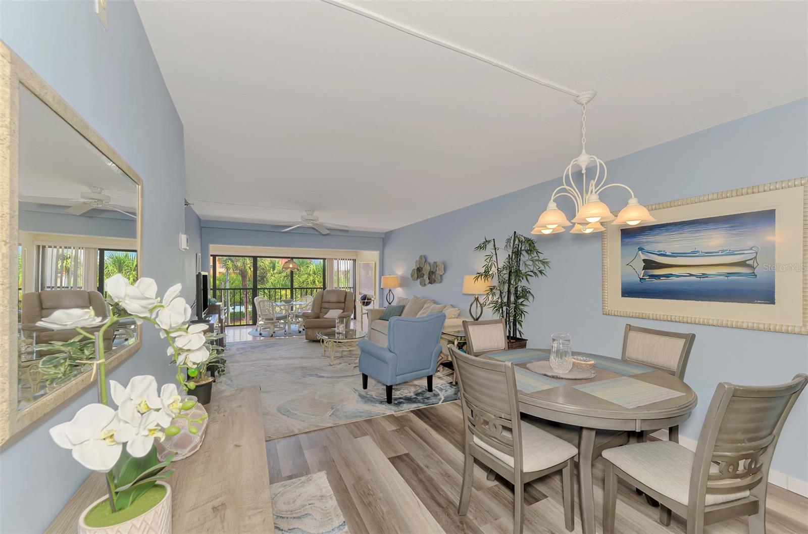 SANDPIPER KEY BLDG 04 - Residential