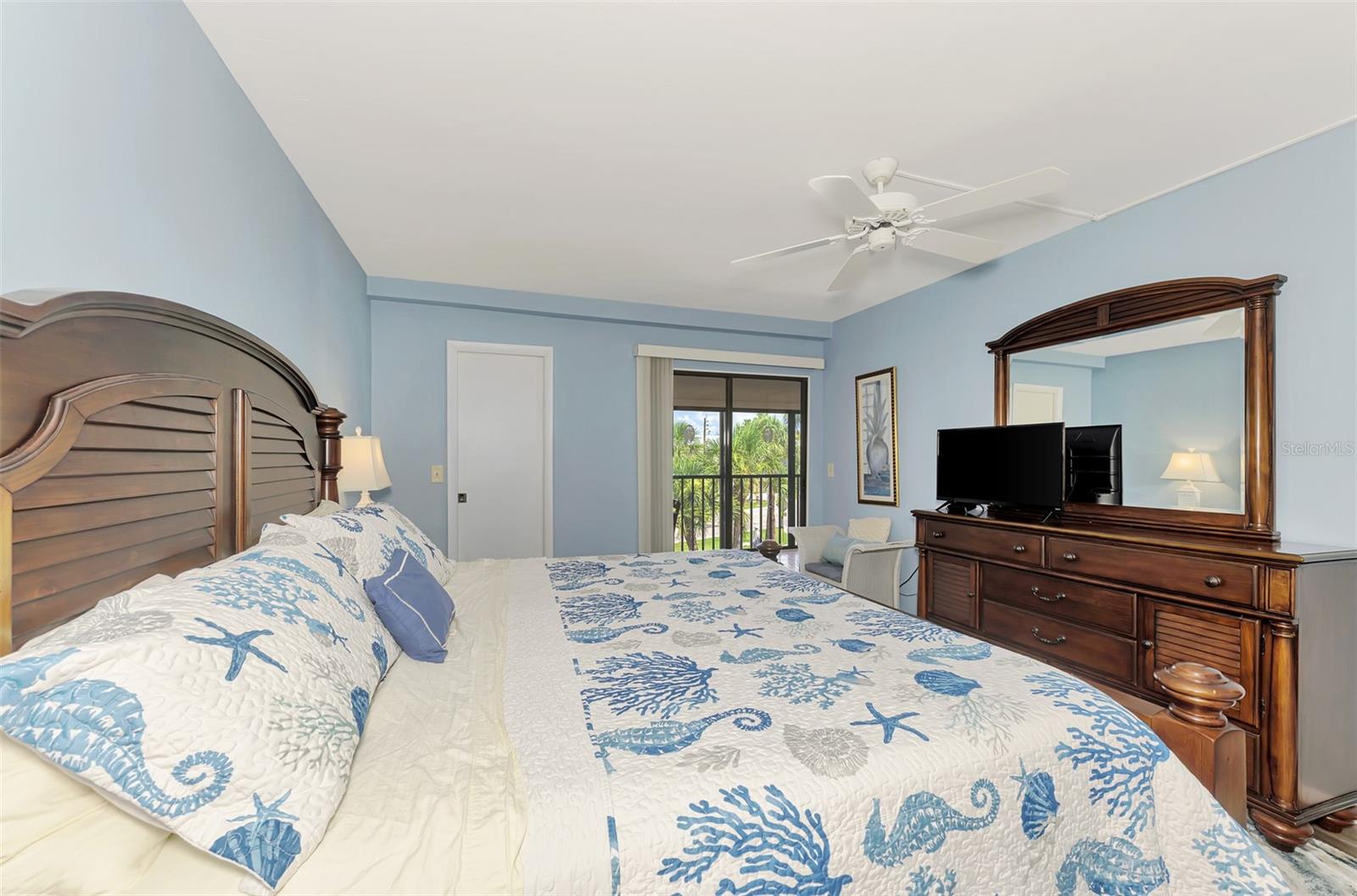 SANDPIPER KEY BLDG 04 - Residential