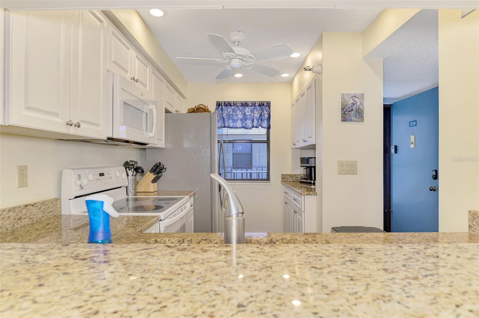SANDPIPER KEY BLDG 04 - Residential
