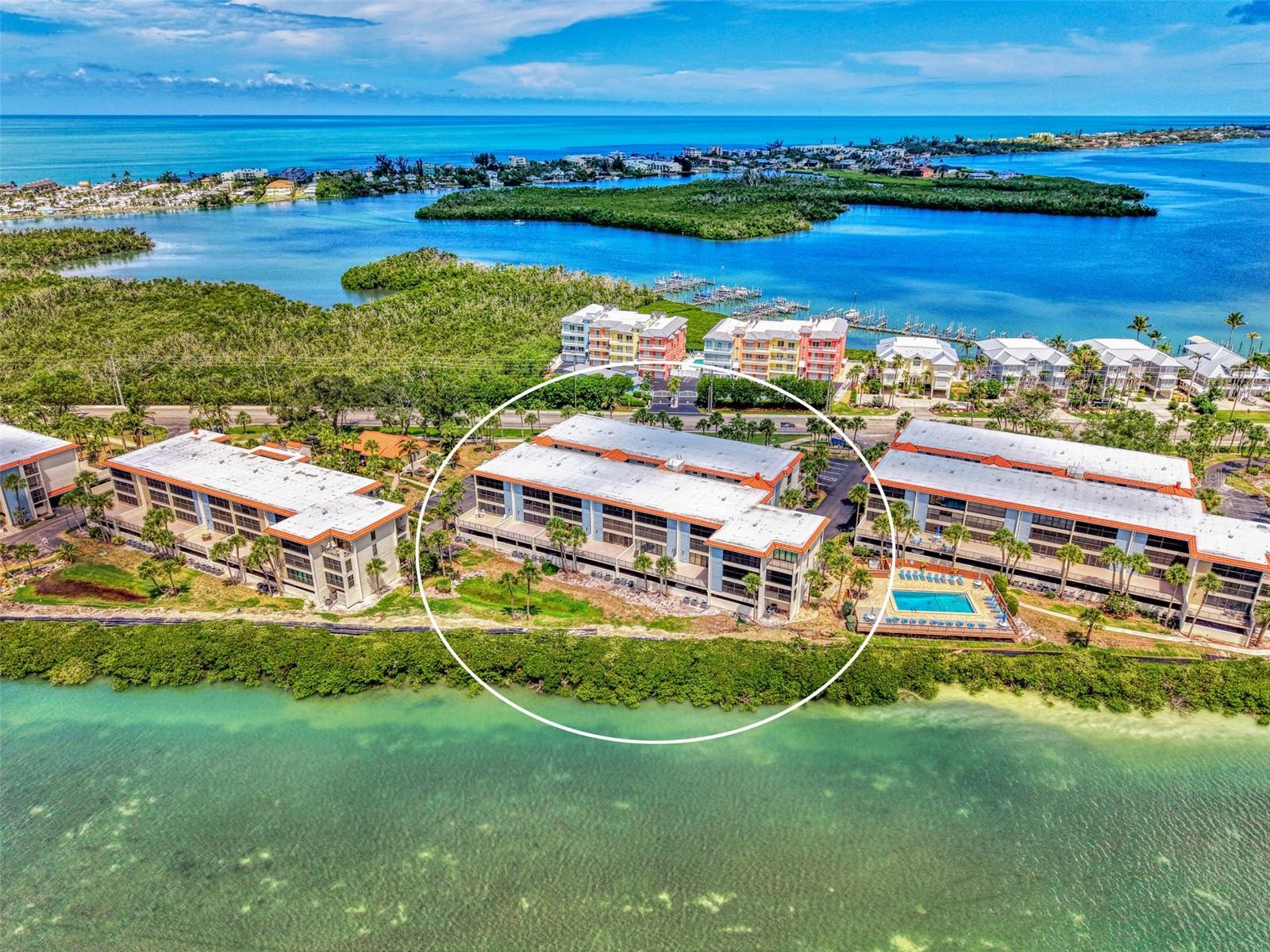 SANDPIPER KEY BLDG 04 - Residential