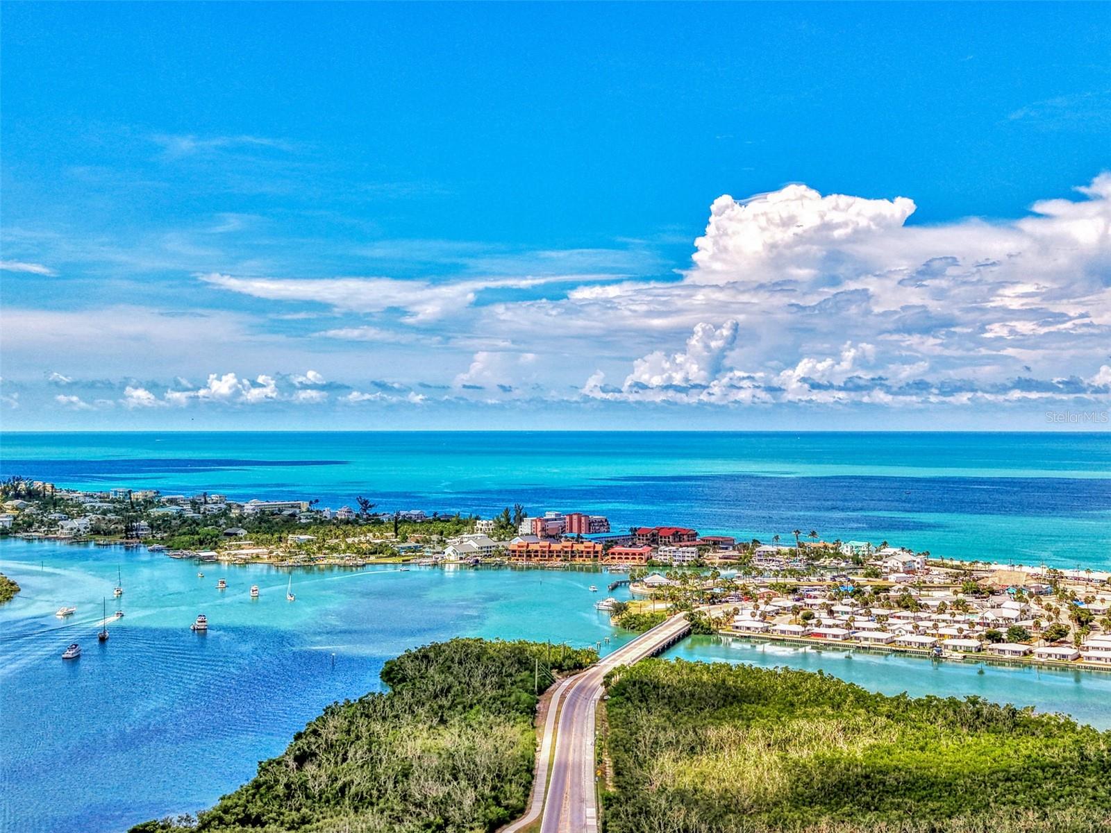 SANDPIPER KEY BLDG 04 - Residential