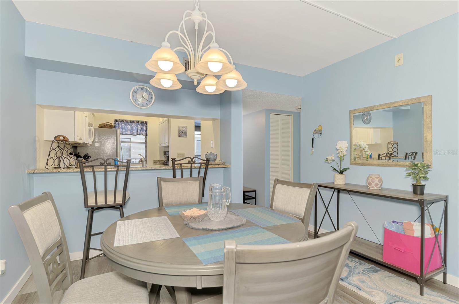 SANDPIPER KEY BLDG 04 - Residential