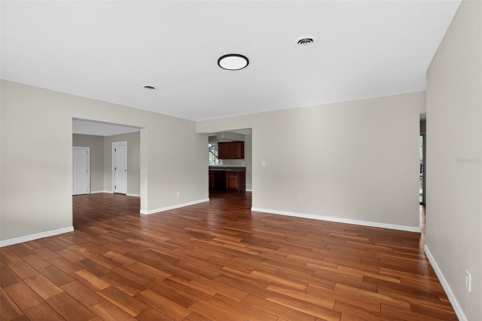 FORE ACRES - Residential