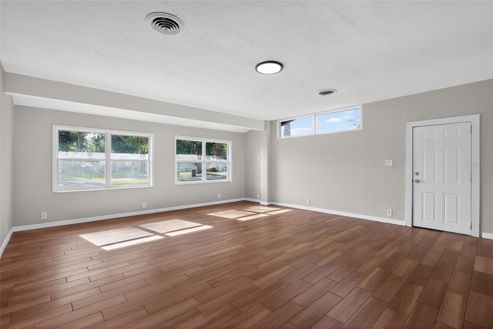 FORE ACRES - Residential