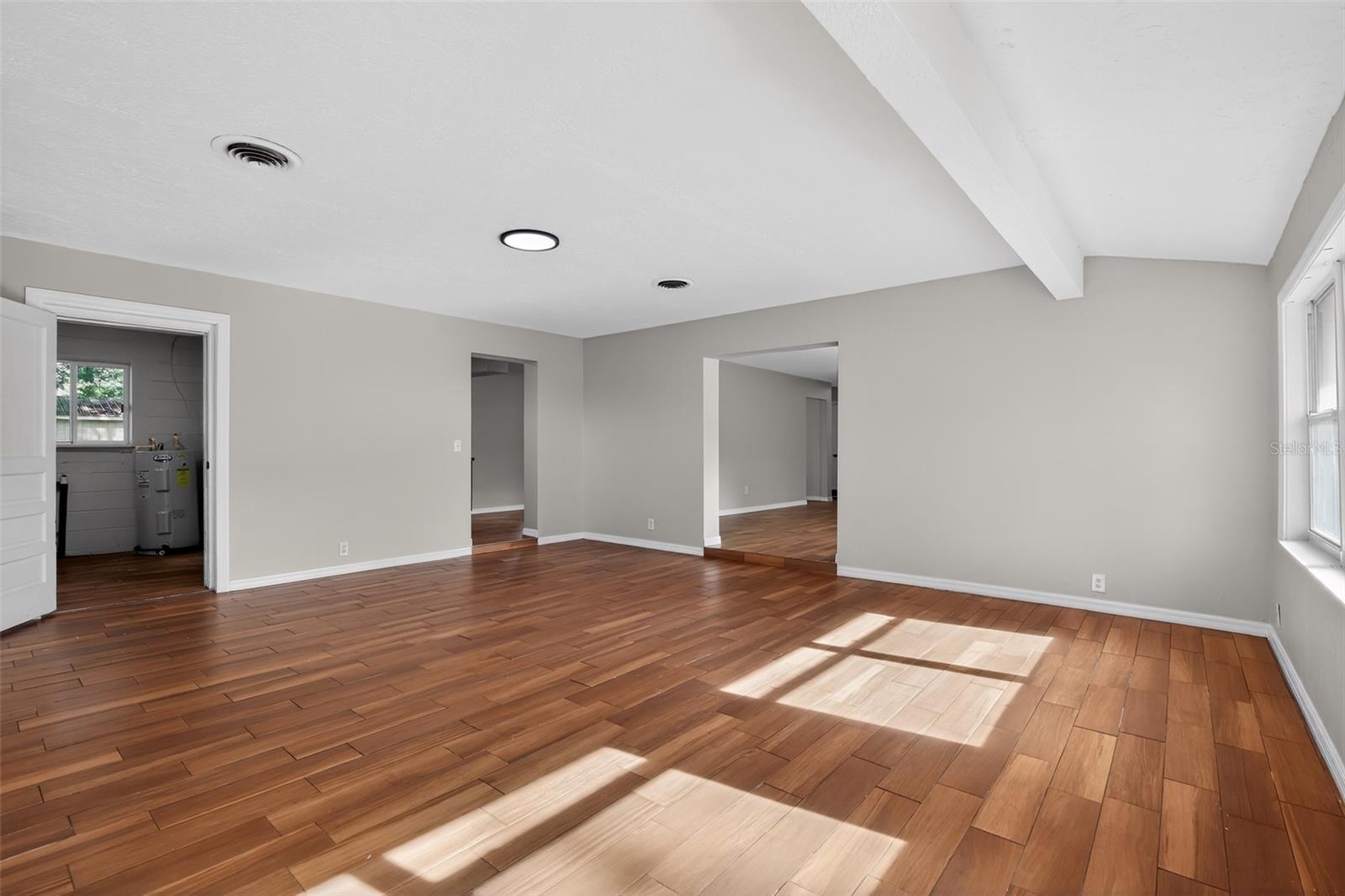 FORE ACRES - Residential