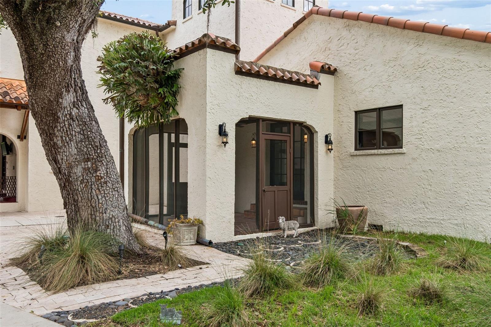 SUNSET PARK - Residential