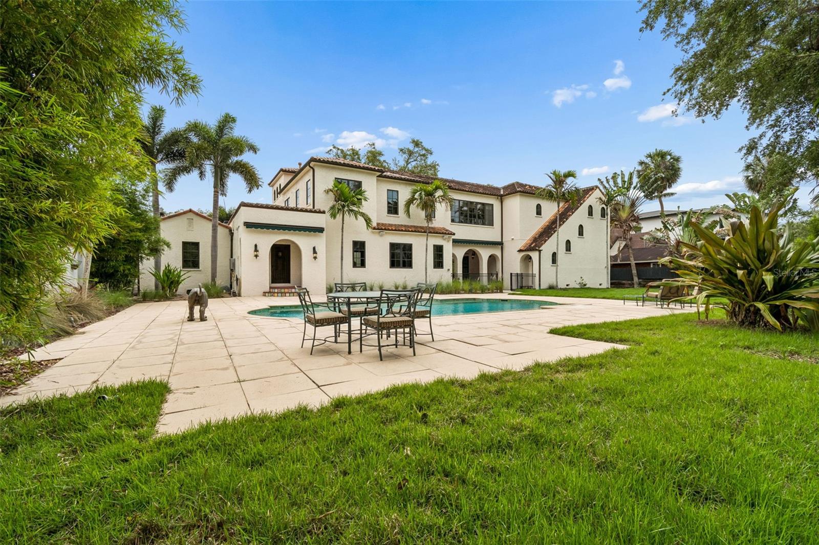 SUNSET PARK - Residential
