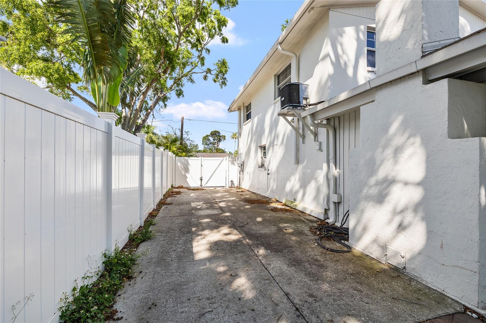 TAMPA SHORES INC 1 UNIT 3 - Residential