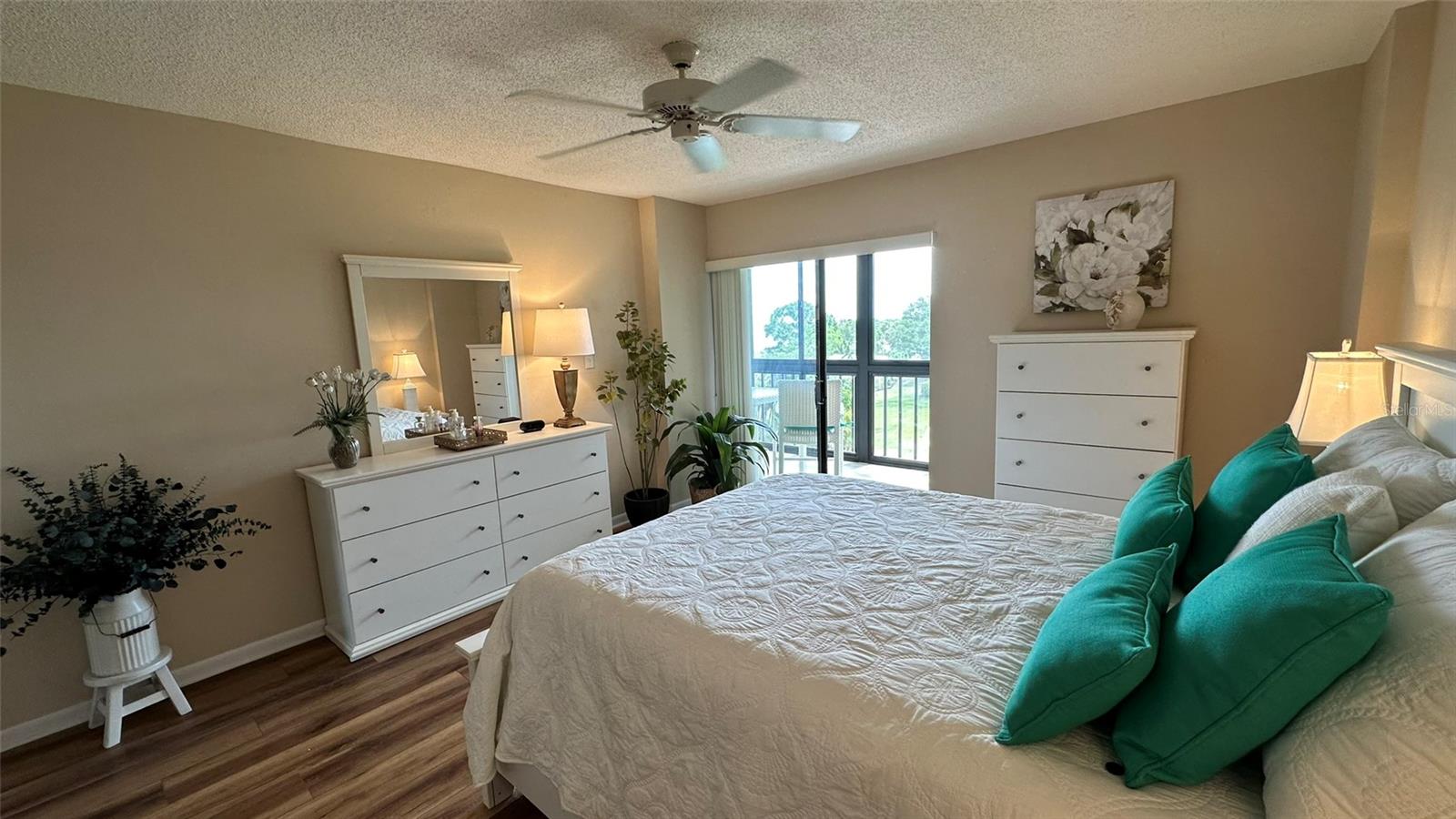 COVE CAY VILLAGE IV - Residential