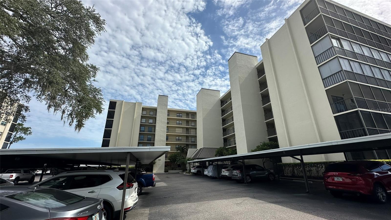 COVE CAY VILLAGE IV - Residential