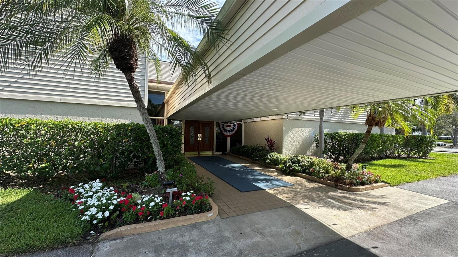 COVE CAY VILLAGE IV - Residential