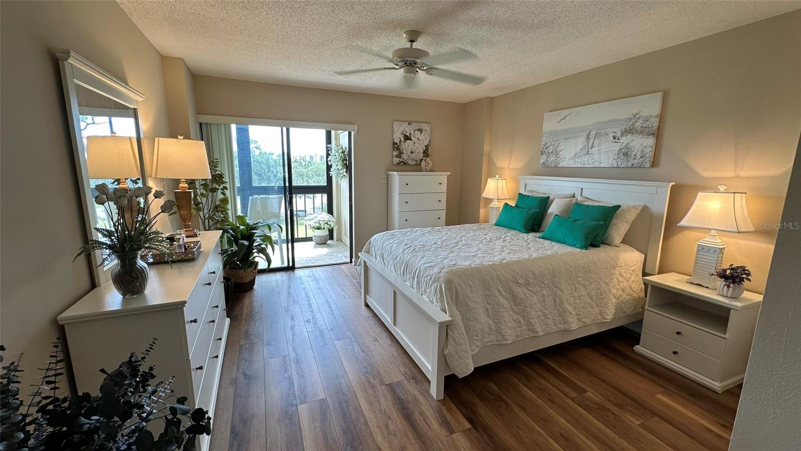COVE CAY VILLAGE IV - Residential