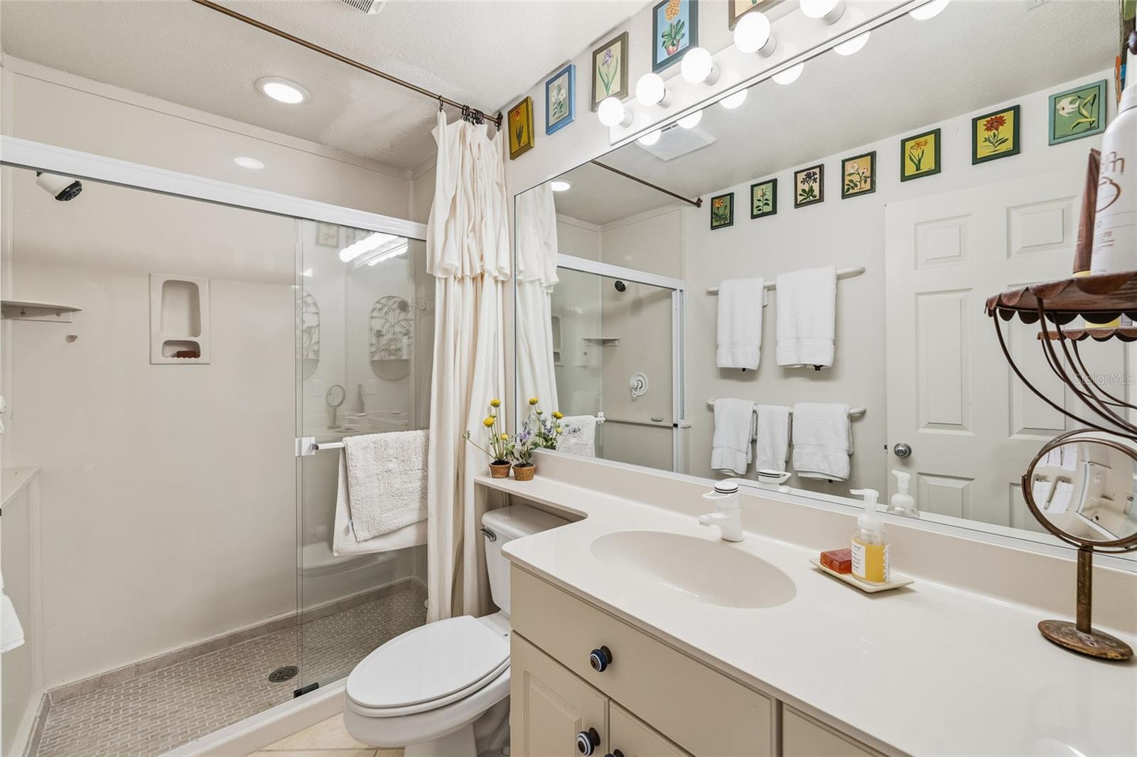 EAST SHORE ACRES - Residential