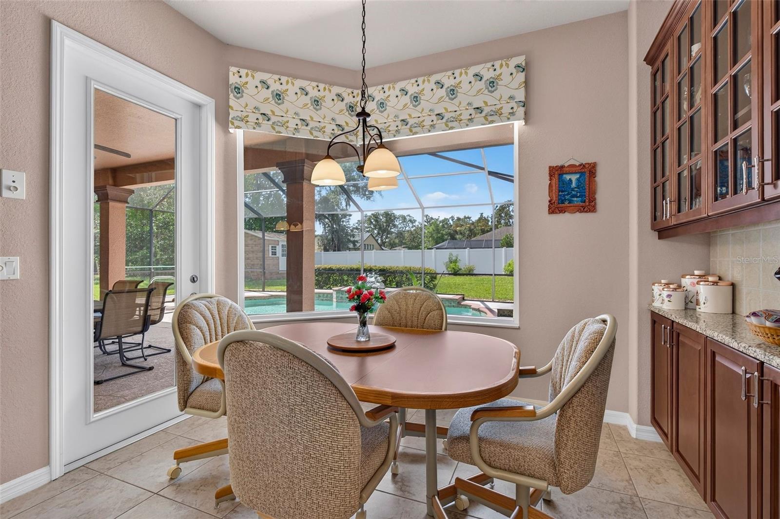 HUNTINGTON WOODS - Residential