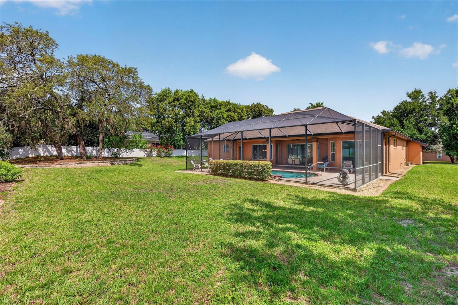HUNTINGTON WOODS - Residential