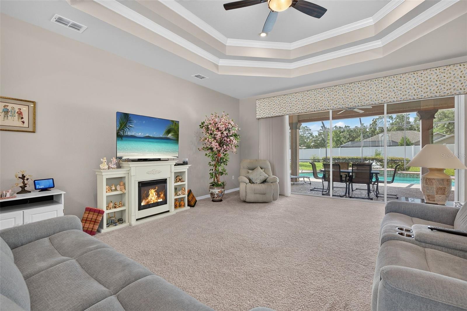 HUNTINGTON WOODS - Residential
