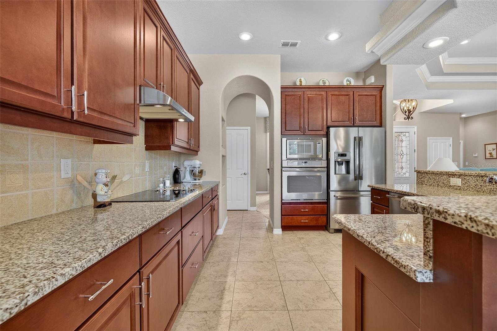 HUNTINGTON WOODS - Residential