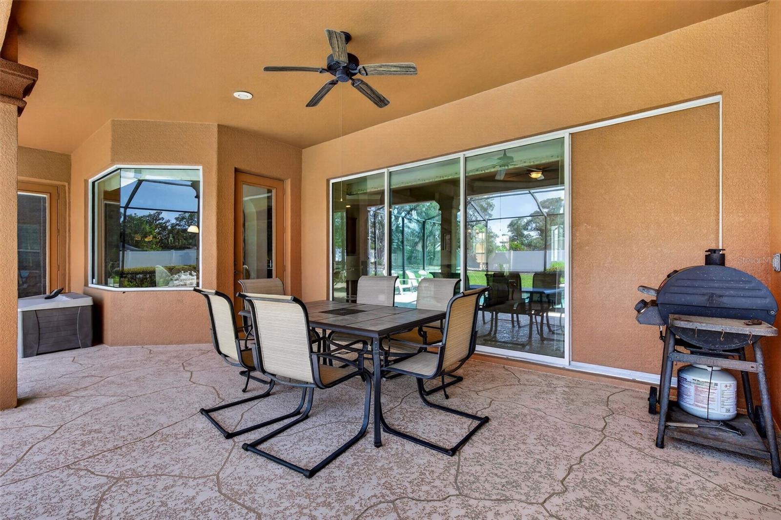 HUNTINGTON WOODS - Residential