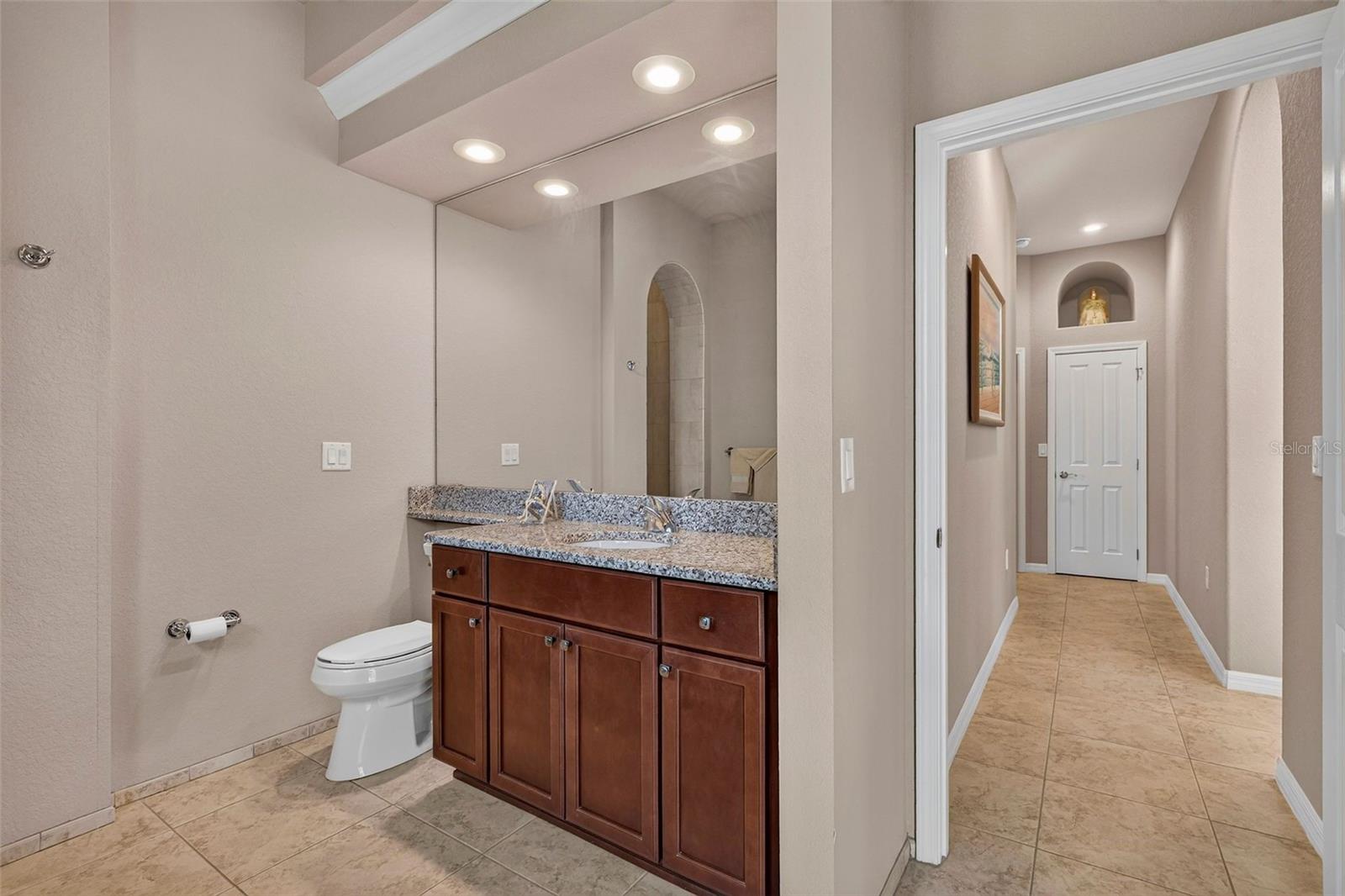 HUNTINGTON WOODS - Residential