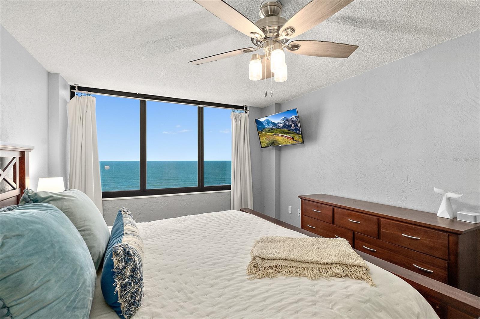 OCEAN 07 CONDO - Residential