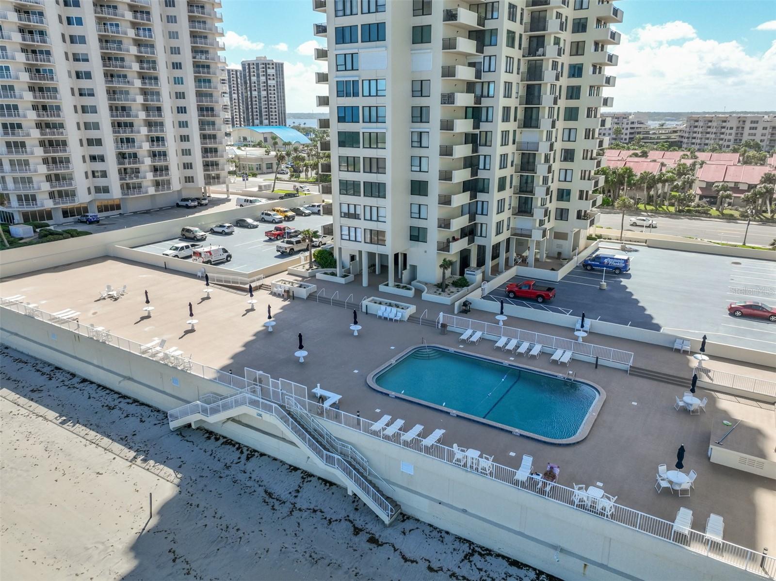 OCEAN 07 CONDO - Residential