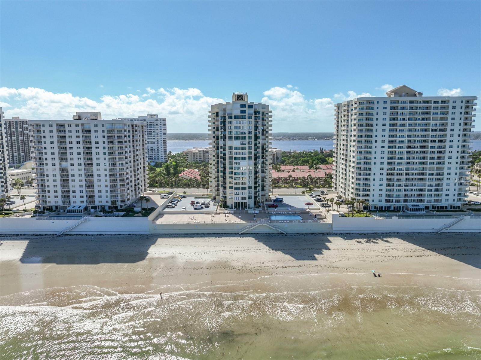 OCEAN 07 CONDO - Residential